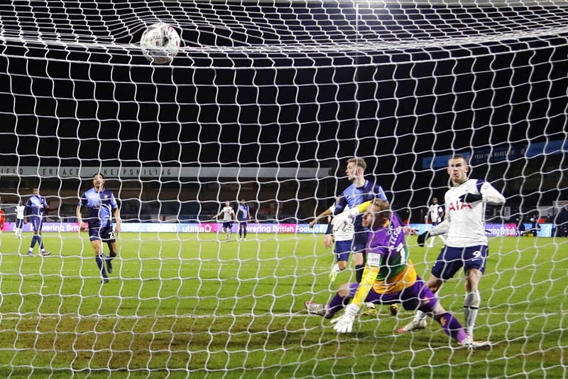 Bale scores as Tottenham recover to oust Wycombe in FA Cup